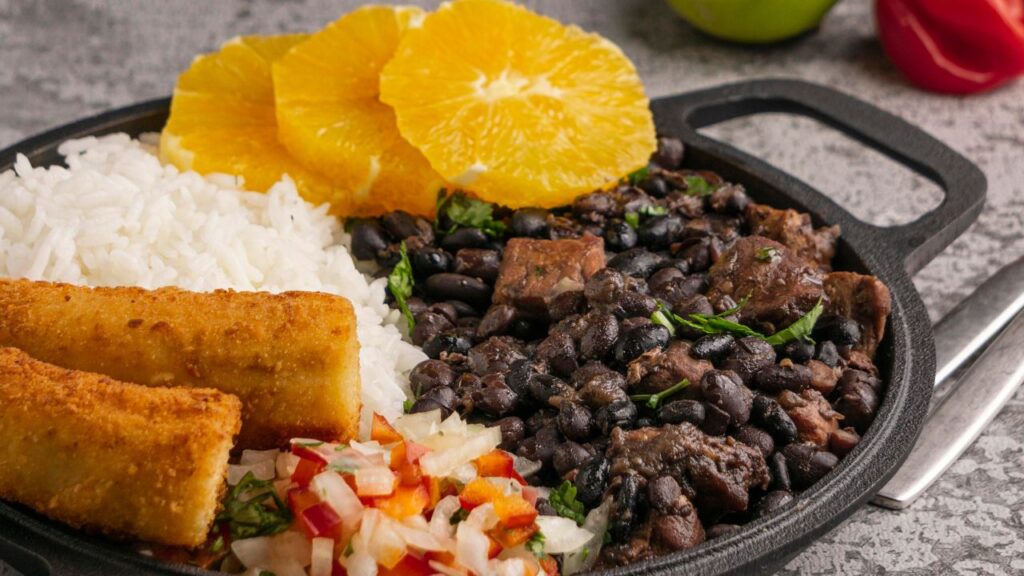 quem inventou a feijoada, origem da feijoada